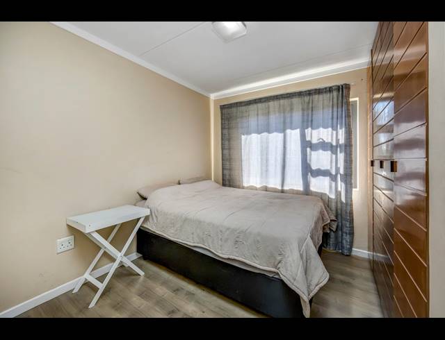 2 BEDROOM APARTMENT FOR SALE IN DAINFERN